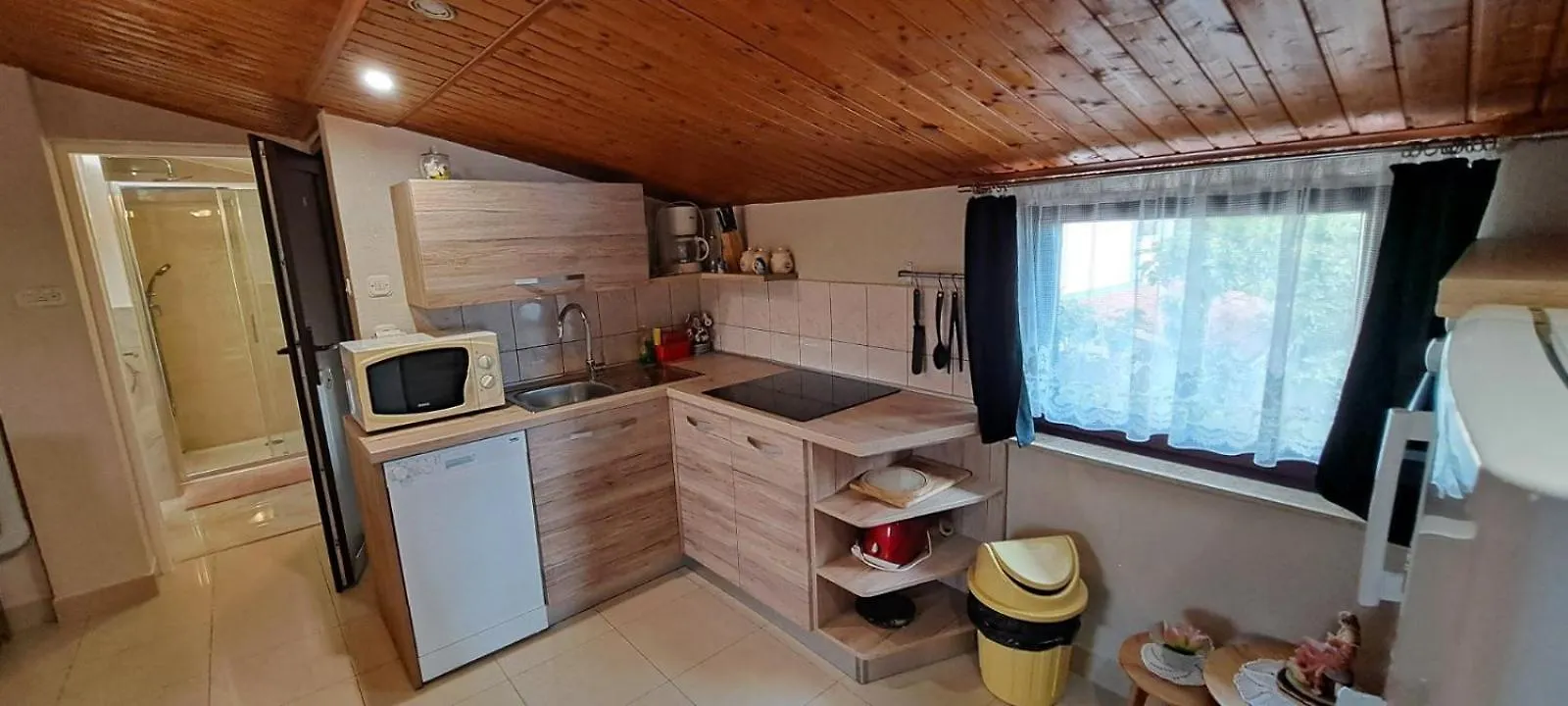 Apartments Dorde & Anna 파자나 0*,  크로아티아