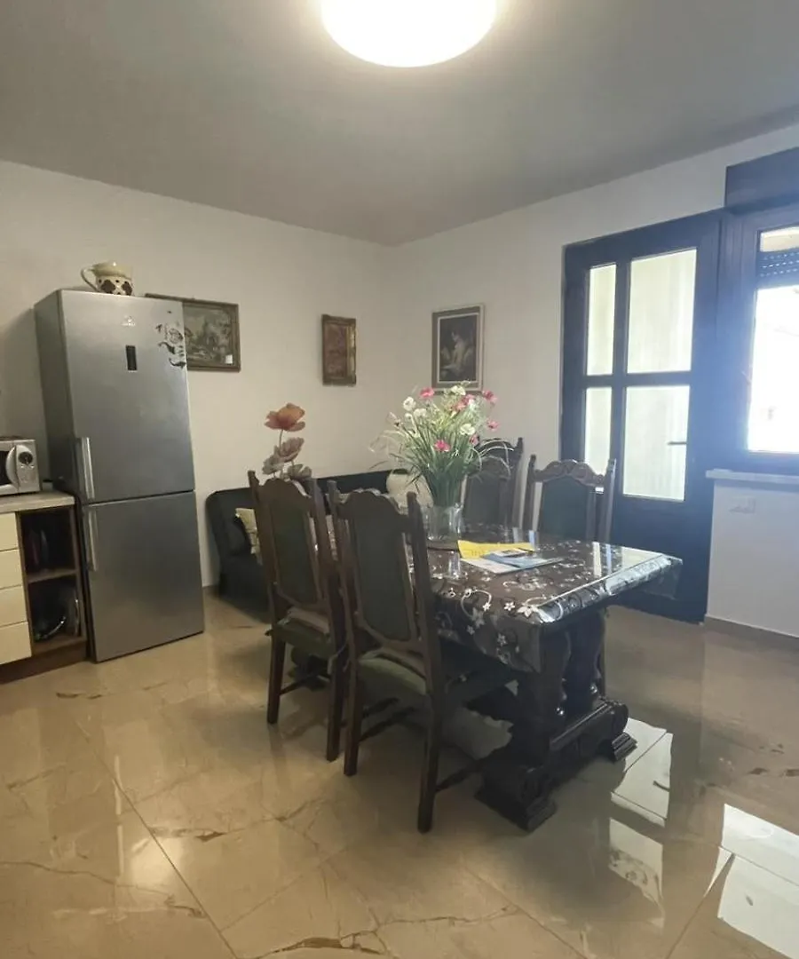 Apartments Dorde & Anna 파자나 0*,  크로아티아