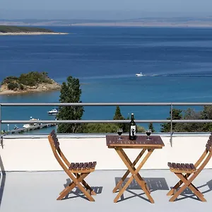 Gonar 300 Rab Apartment Supetarska Draga